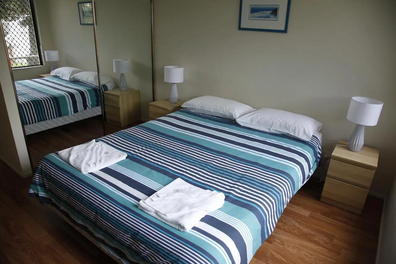 Sandrift Beachfront Apartments Голд-Кост