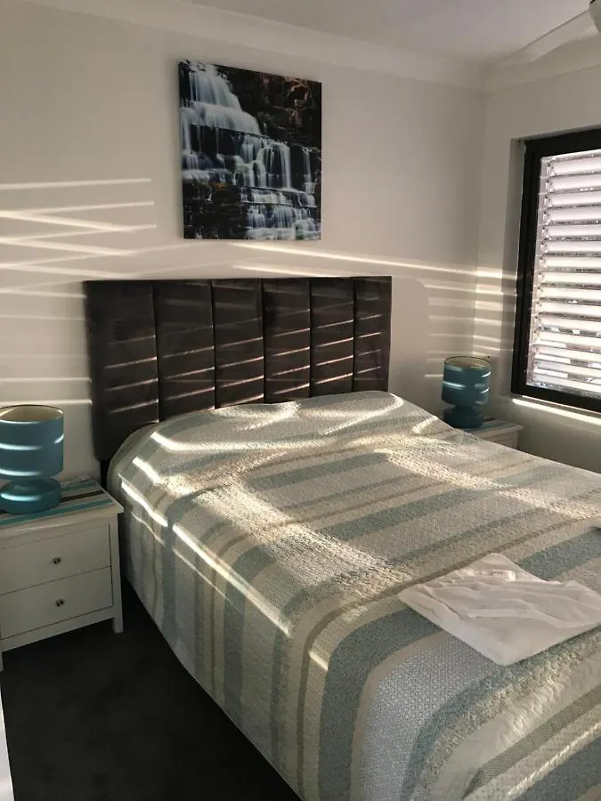 Sandrift Beachfront Apartments Голд-Кост Апарт-отель