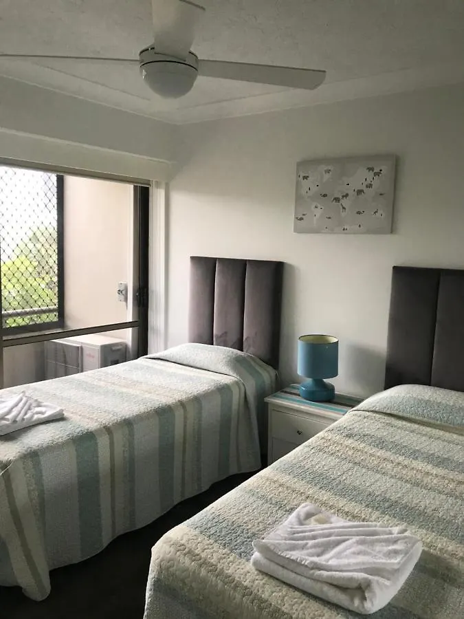 Sandrift Beachfront Apartments Голд-Кост Австралия